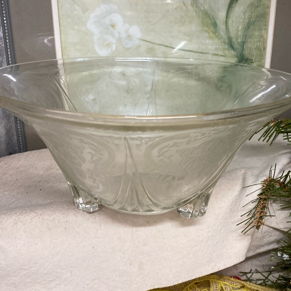 HAZEL ATLAS GLASS CO. ROYAL LACE CRYSTAL CLEAR 10" 3-FOOTED FLARED CONSOLE BOWL!